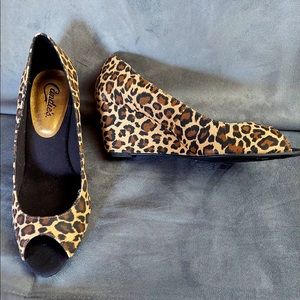Candie’s Size 8.5 Tarraa Leopard Wedged Shoes